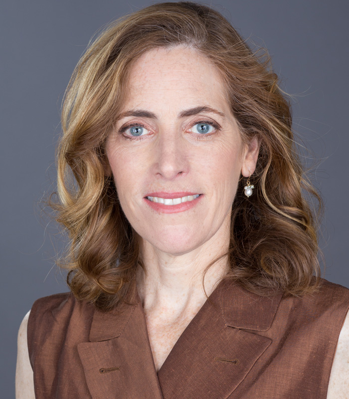 Anne Greven Rabobank - brown shirt