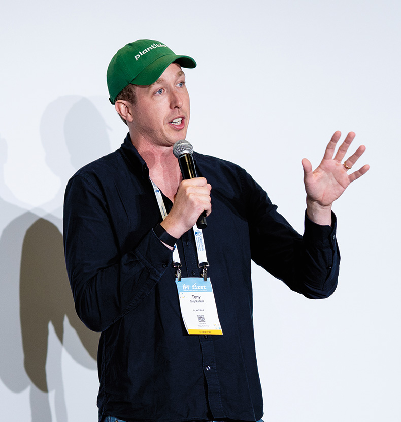 Tony Martens delivers his winning presentation in The Pitch! startup competition at IFT FIRST.